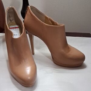 Nine West Tan Heeled Boots